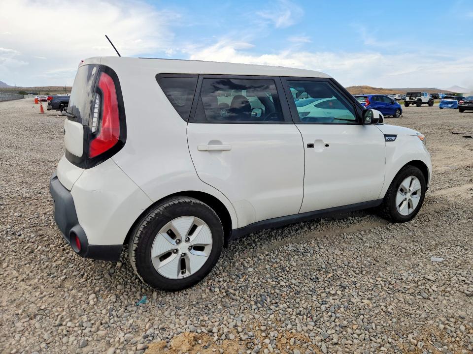 Photo 3 from auction – 2015 KIA SOUL with VIN KNDJN2A27F7179462