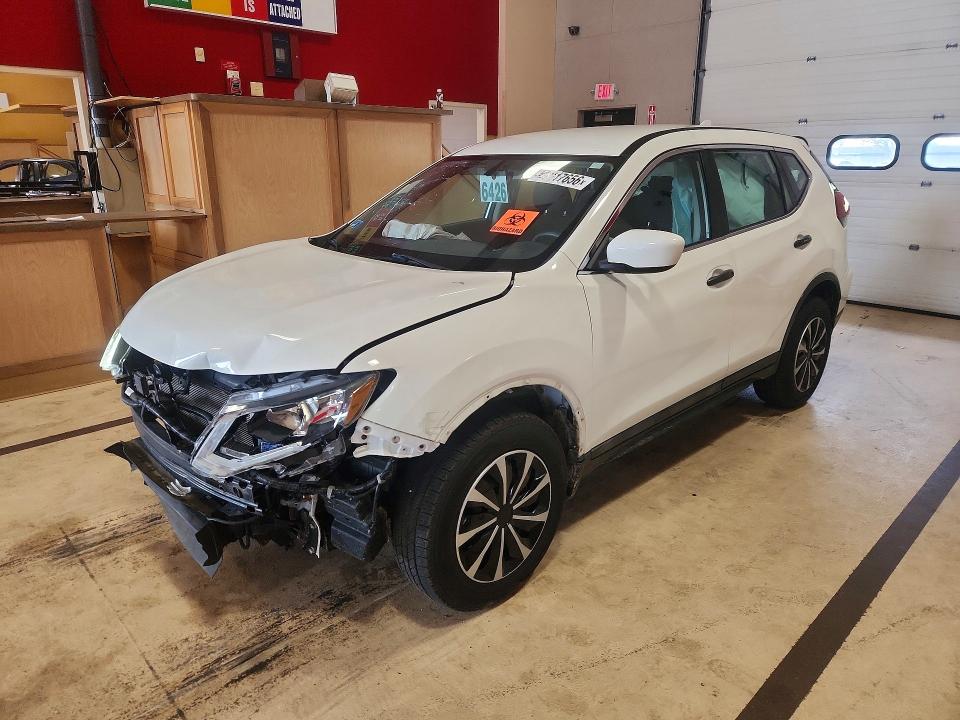 NISSAN ROGUE 2018 with VIN 5N1AT2MVXJC792201 - Photo from auction