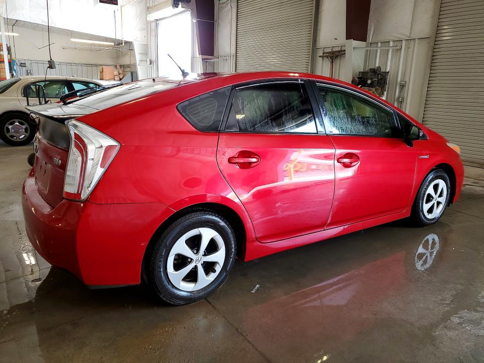 Photo 3 from auction – 2013 TOYOTA PRIUS with VIN JTDKN3DU2D1616579