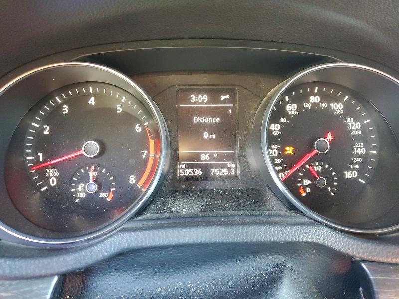 Photo 9 from auction – 2017 VOLKSWAGEN PASSAT with VIN 1VWBT7A32HC025054