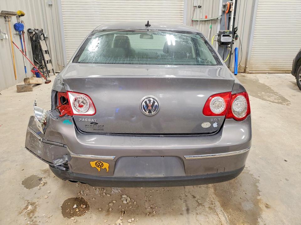 Снимка 6 от търг – 2008 VOLKSWAGEN PASSAT с VIN WVWAK73C68E085115