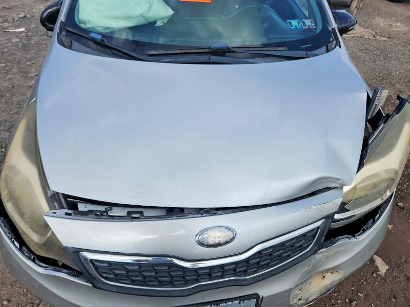 Foto 11 de la subasta – 2014 KIA RIO con VIN KNADN4A32E6355286