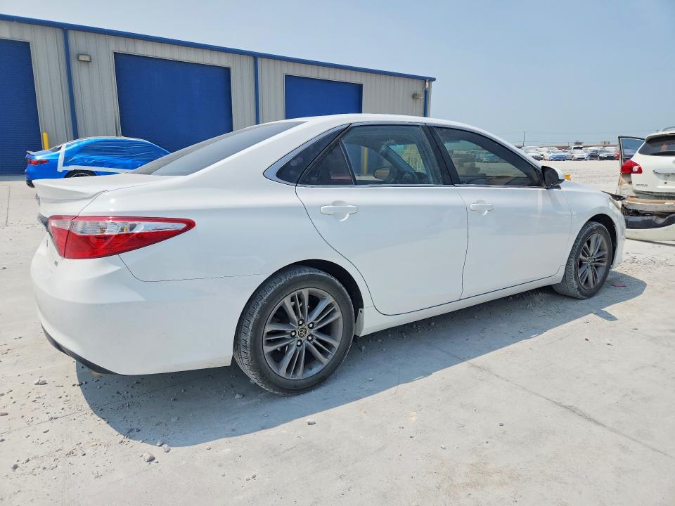 Photo 3 from auction – 2015 TOYOTA CAMRY with VIN 4T1BF1FKXFU934556