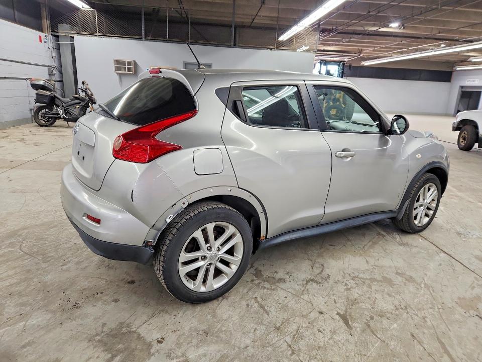 Photo 3 from auction – 2011 NISSAN JUKE with VIN JN8AF5MR0BT017069