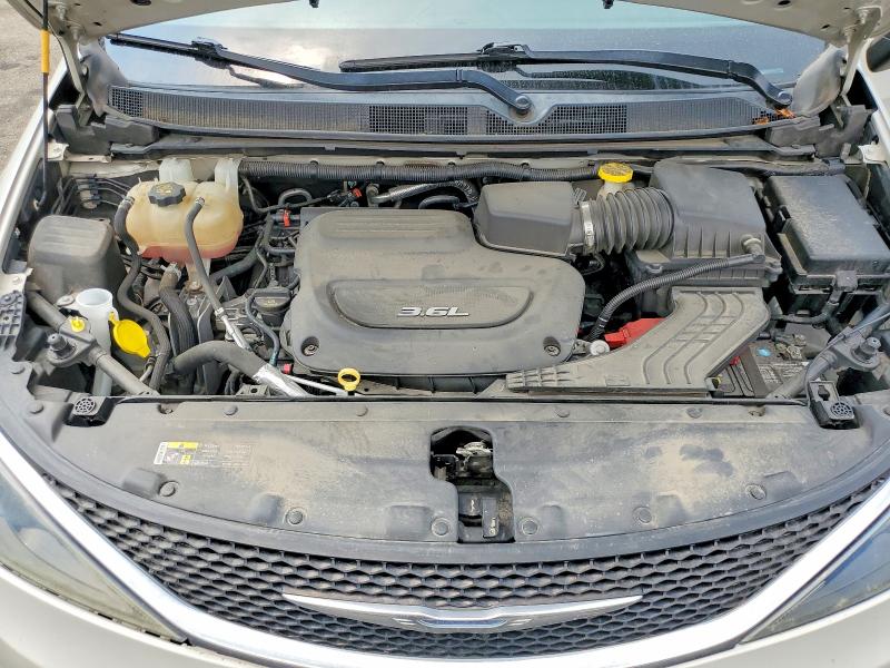 Photo 12 from auction – 2017 CHRYSLER PACIFICA with VIN 2C4RC1DG0HR660391
