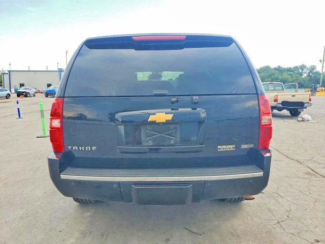 Photo 6 from auction – 2012 CHEVROLET TAHOE with VIN 1GNSKCE04CR264892