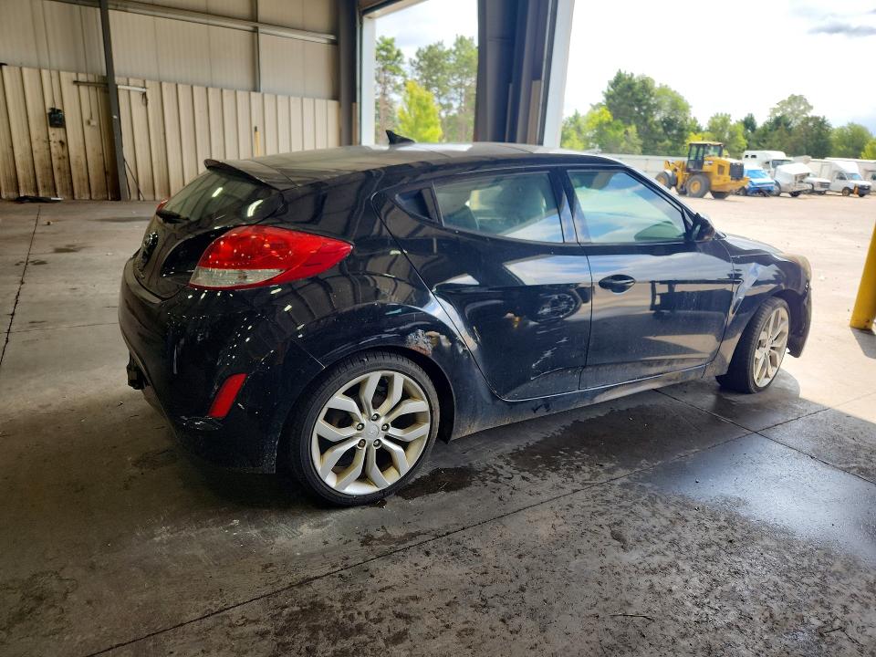 Photo 3 from auction – 2012 HYUNDAI VELOSTER with VIN KMHTC6ADXCU061714