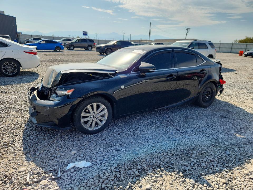 LEXUS IS 2014 with VIN JTHCF1D27E5010420 - Photo from auction
