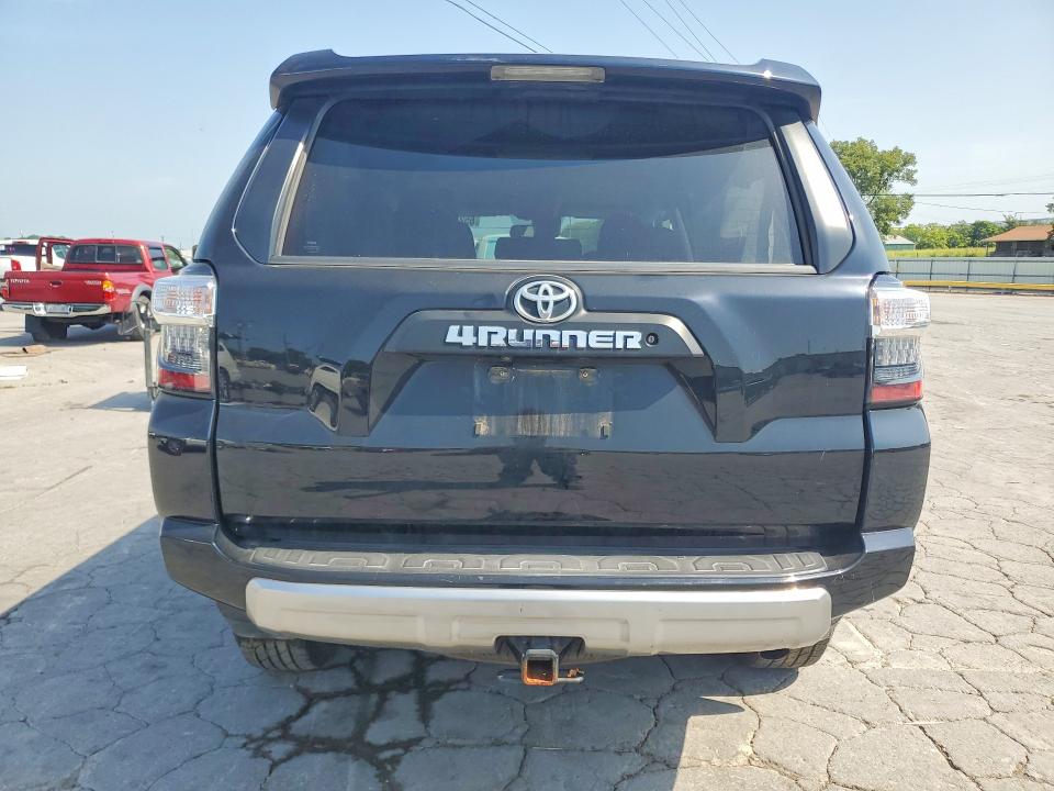 Photo 6 from auction – 2020 TOYOTA 4RUNNER with VIN JTEBU5JR2L5805041