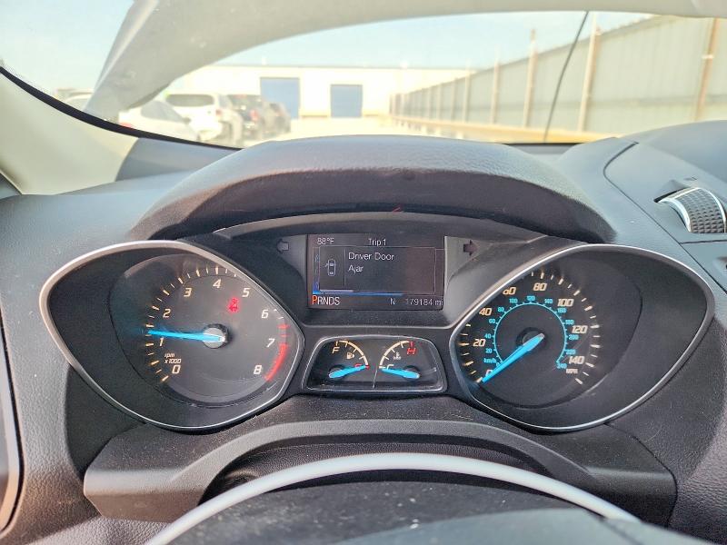 Photo 9 from auction – 2016 FORD ESCAPE with VIN 1FMCU0G9XGUA00107