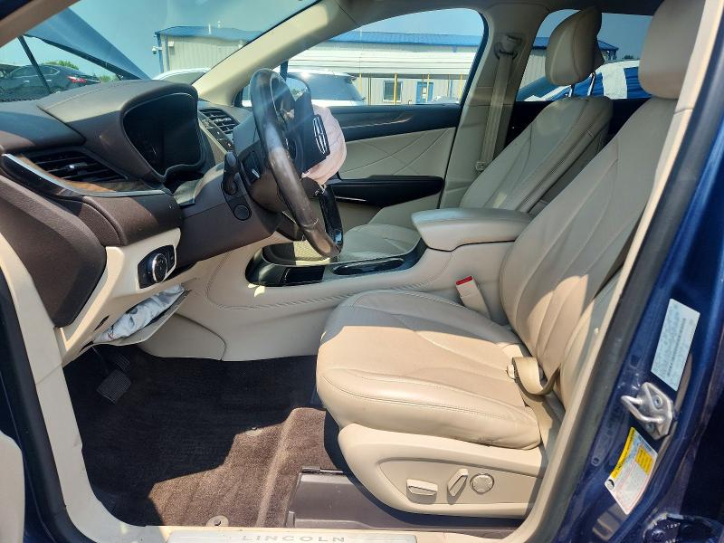 Photo 7 from auction – 2018 LINCOLN MKC with VIN 5LMCJ3D99JUL30162