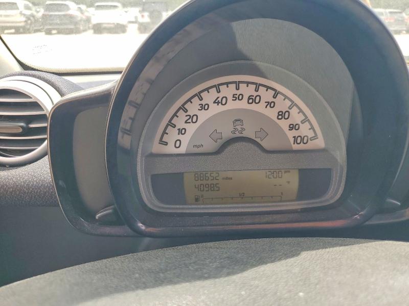 Photo 9 from auction – 2013 SMART FORTWO with VIN WMEEJ3BA2DK688749