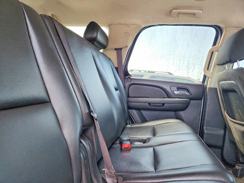 Photo 11 from auction – 2010 CHEVROLET TAHOE with VIN 1GNMCAE05AR151539