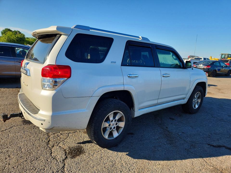 Photo 3 from auction – 2012 TOYOTA 4RUNNER with VIN JTEBU5JRXC5096312
