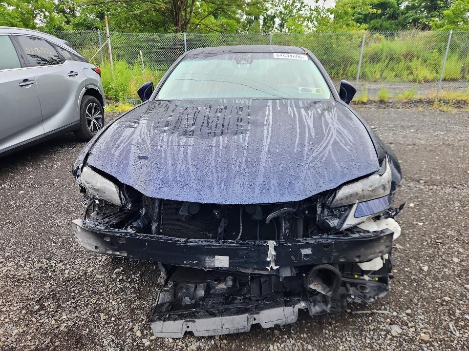 Photo 5 from auction – 2019 LEXUS GS 350 with VIN JTHCZ1BL3KA011649