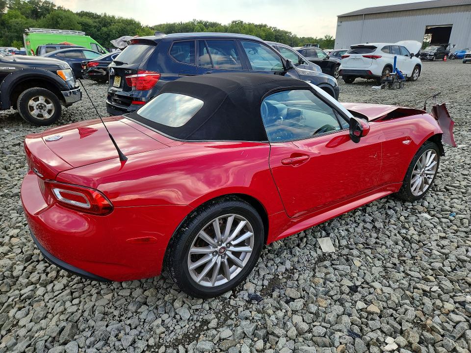 Photo 3 from auction – 2019 FIAT 124 SPIDER with VIN JC1NFAEKXK0142814
