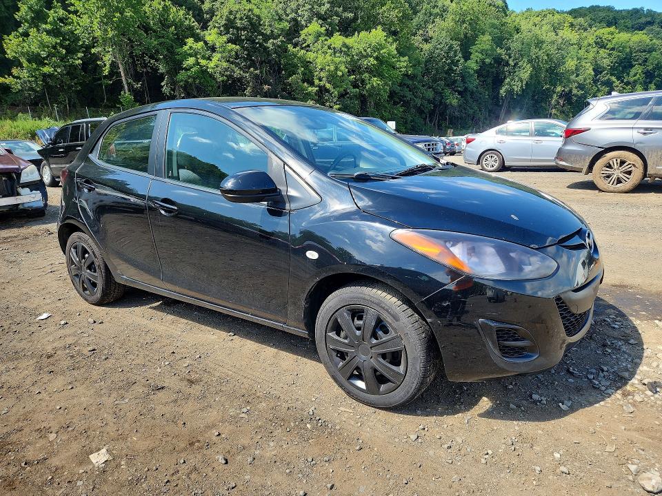 Photo 4 from auction – 2013 MAZDA MAZDA2 with VIN JM1DE1KZ3D0163672