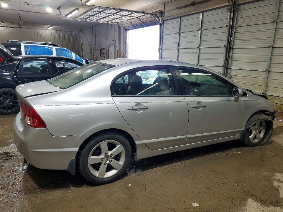 Photo 3 from auction – 2006 HONDA CIVIC with VIN 1HGFA16866L123725