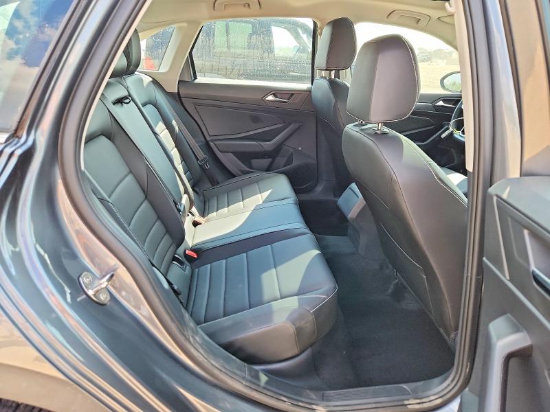 Снимка 10 от търг – 2024 VOLKSWAGEN JETTA с VIN 3VW7M7BU7RM068542
