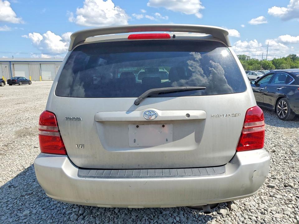 Photo 6 from auction – 2002 TOYOTA HIGHLANDER with VIN JTEGF21A620070195