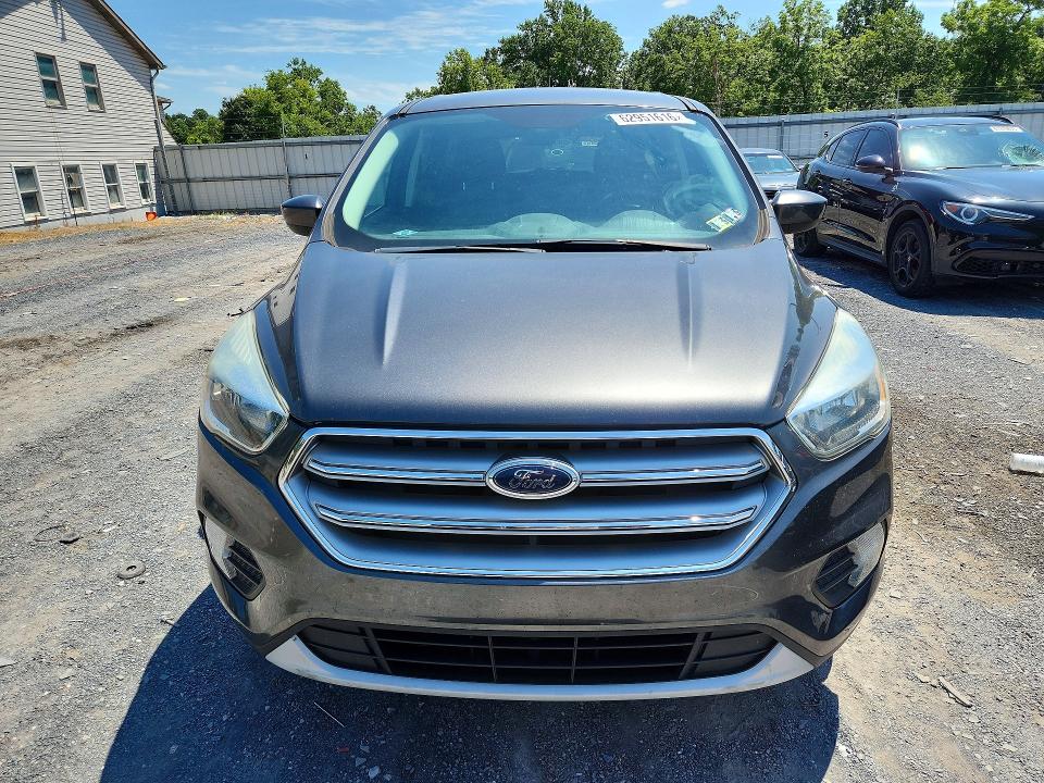 Photo 5 from auction – 2017 FORD ESCAPE with VIN 1FMCU9GDXHUD63811