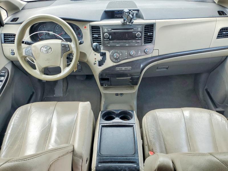 Photo 8 from auction – 2011 TOYOTA SIENNA with VIN 5TDKK3DCXBS115455