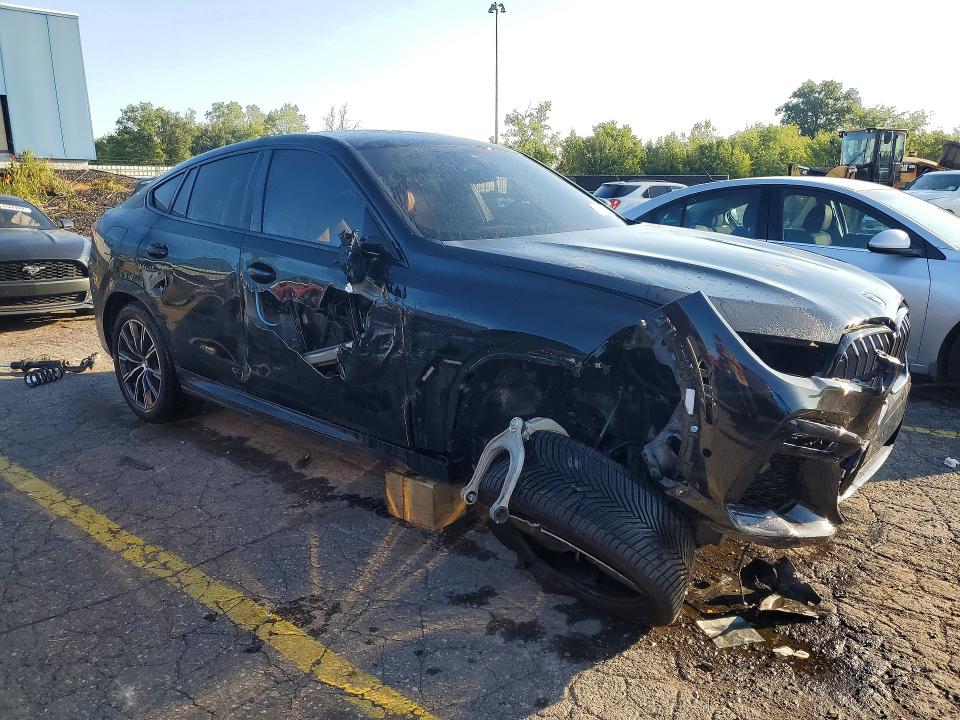 Снимка 4 от търг – 2023 BMW X6 с VIN 5UXCY6C0XP9P65967