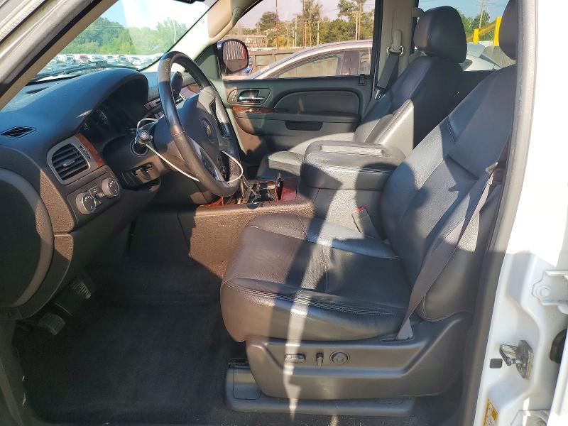 Photo 7 from auction – 2013 CHEVROLET TAHOE with VIN 1GNSKCE0XDR275655