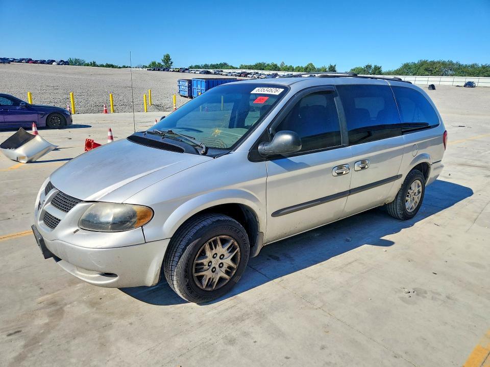 DODGE GRAND CARAVAN 2002 with VIN 2B4GP44342R796053 - Photo from auction