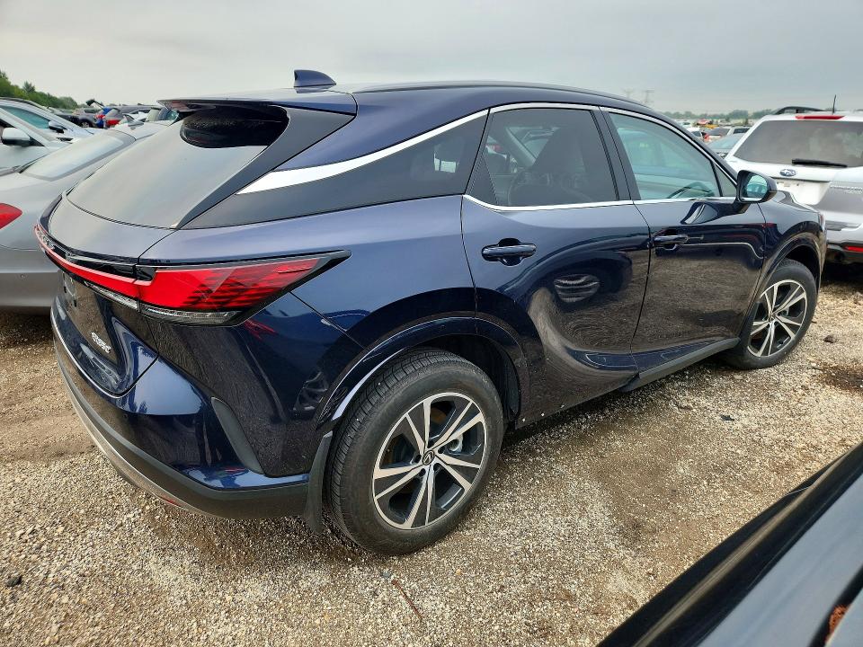 Photo 3 from auction – 2024 LEXUS RX 350 with VIN JTJCHMAA9R2020797