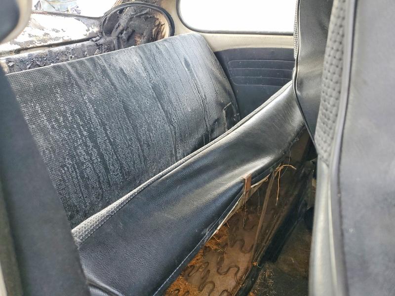 Photo 10 from auction – 1972 VOLKSWAGEN BEETLE with VIN 1122700138