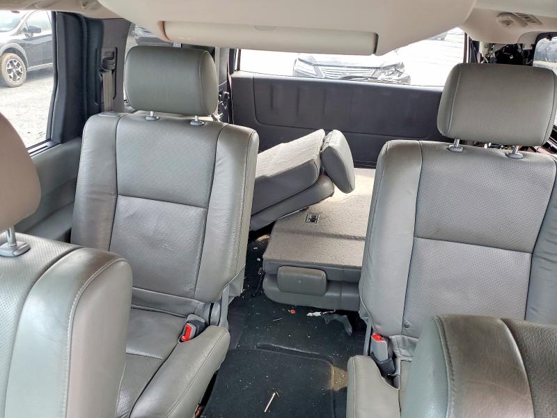 Photo 10 from auction – 2016 TOYOTA SEQUOIA with VIN 5TDDY5G14GS134801