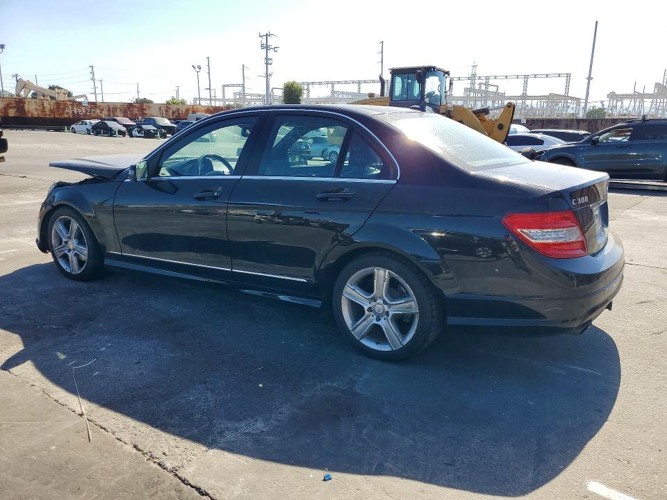 Photo 2 from auction – 2010 MERCEDES-BENZ C with VIN WDDGF8BB5AF405253
