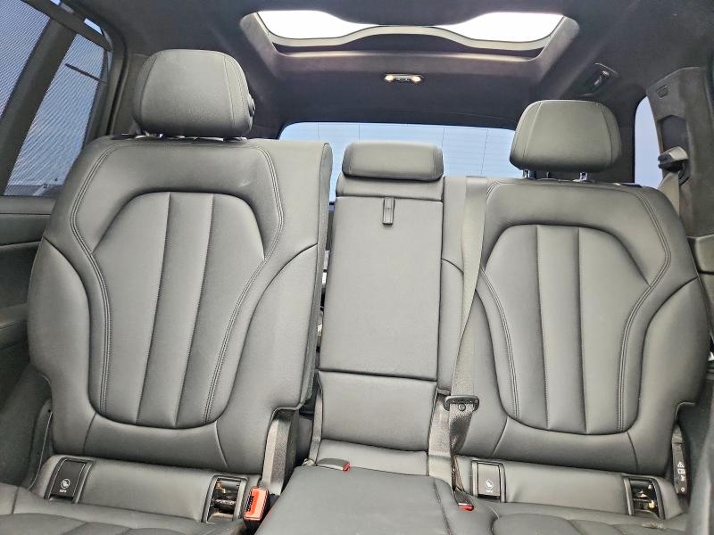 Zdjęcie 10 z aukcji – 2022 BMW X7 z VIN 5UXCW2C06N9J48948