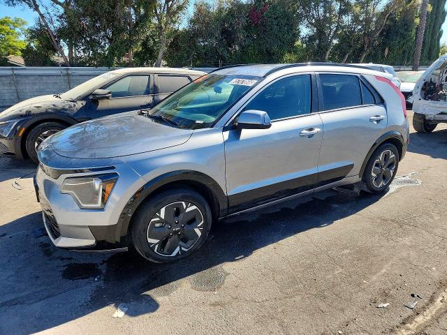 KIA NIRO 2023 with VIN KNDCR3L15P5036871 - Photo from auction