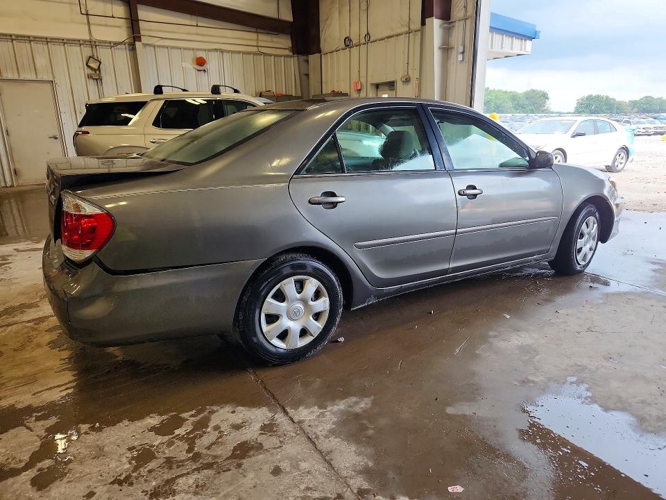 Photo 3 from auction – 2006 TOYOTA CAMRY with VIN 4T1BE32K86U700405