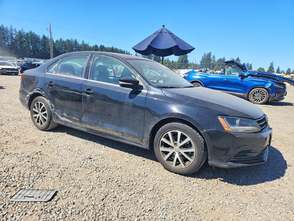 Photo 4 from auction – 2017 VOLKSWAGEN JETTA with VIN 3VWDB7AJ5HM335613