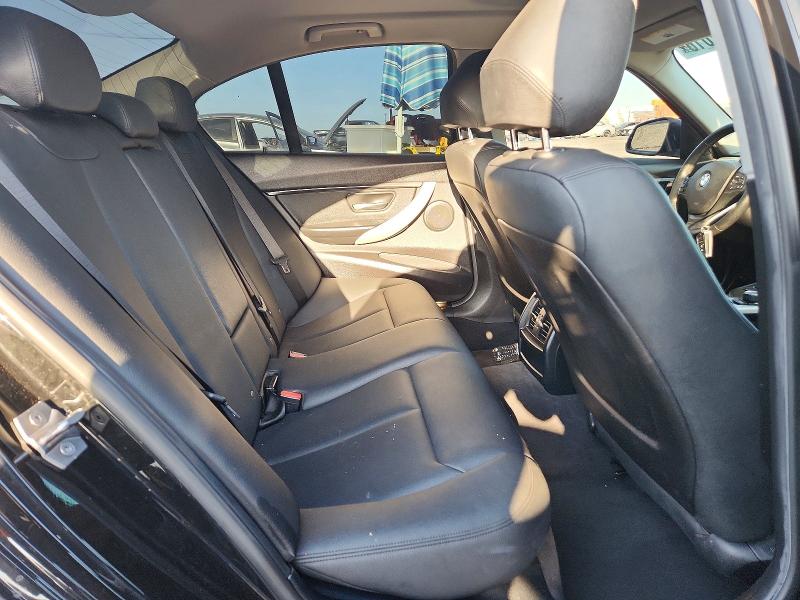 Photo 10 from auction – 2017 BMW 320 with VIN WBA8A9C54HK620181