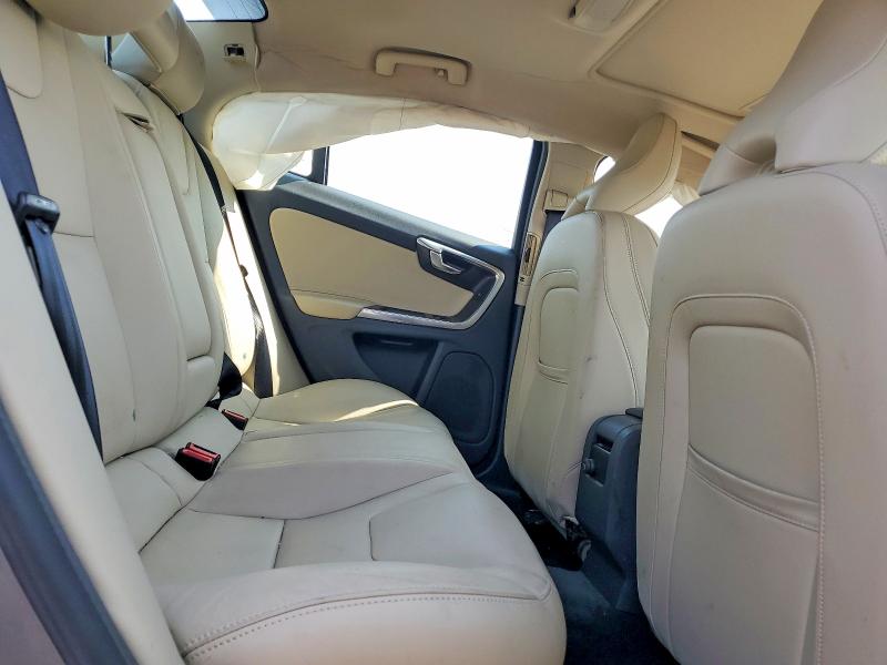 Photo 10 from auction – 2018 VOLVO S60 with VIN YV140MTL0J2462475