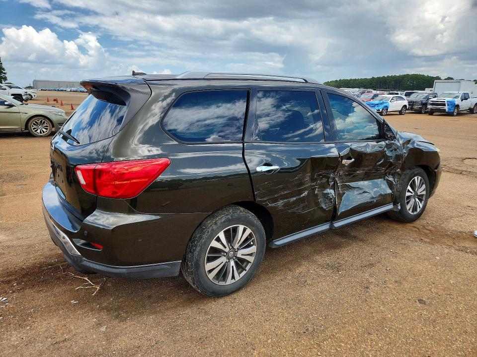 Photo 3 from auction – 2017 NISSAN PATHFINDER with VIN 5N1DR2MM2HC645335