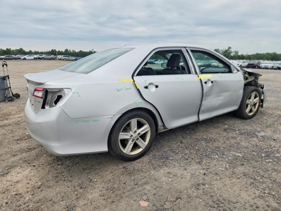 Photo 3 from auction – 2013 TOYOTA CAMRY with VIN 4T1BF1FKXDU646713