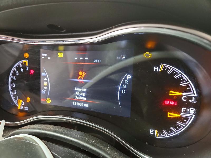 Снимка 9 от търг – 2019 JEEP GRAND CHEROKEE с VIN 1C4RJFAG0KC837383
