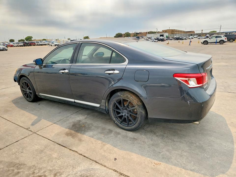 Photo 2 from auction – 2011 LEXUS ES with VIN JTHBK1EG0B2450526