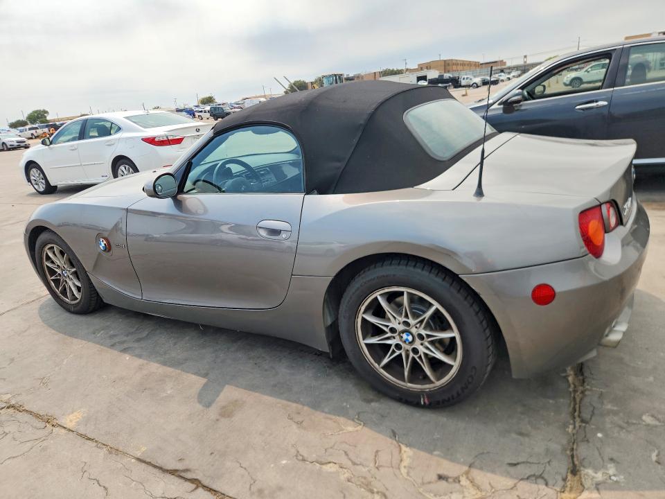 Foto 2 de la subasta – 2003 BMW Z4 con VIN 4USBT33443LS46692