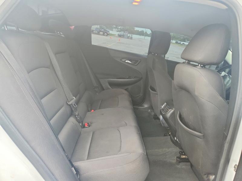 Photo 10 from auction – 2019 CHEVROLET MALIBU with VIN 1G1ZD5ST1KF135769