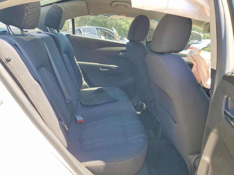 Photo 10 from auction – 2017 CHEVROLET SONIC with VIN 1G1JD5SGXH4113872