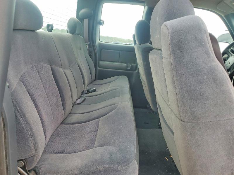 Photo 10 from auction – 2001 CHEVROLET SILVERADO with VIN 2GCEK19V911352374