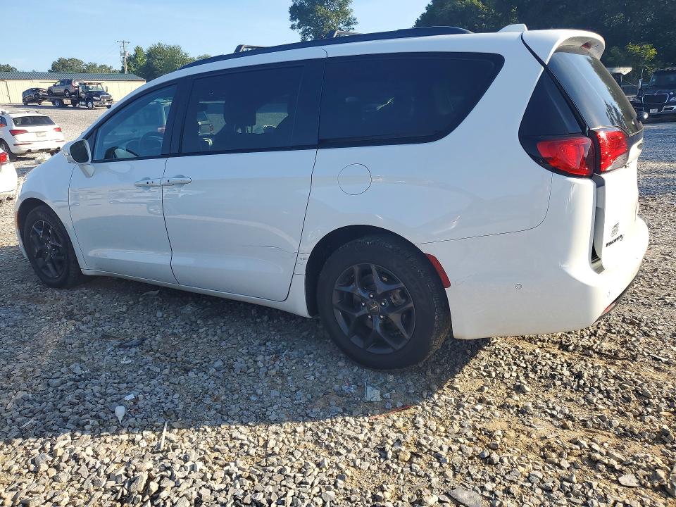 Photo 2 from auction – 2020 CHRYSLER PACIFICA with VIN 2C4RC1GG5LR286607