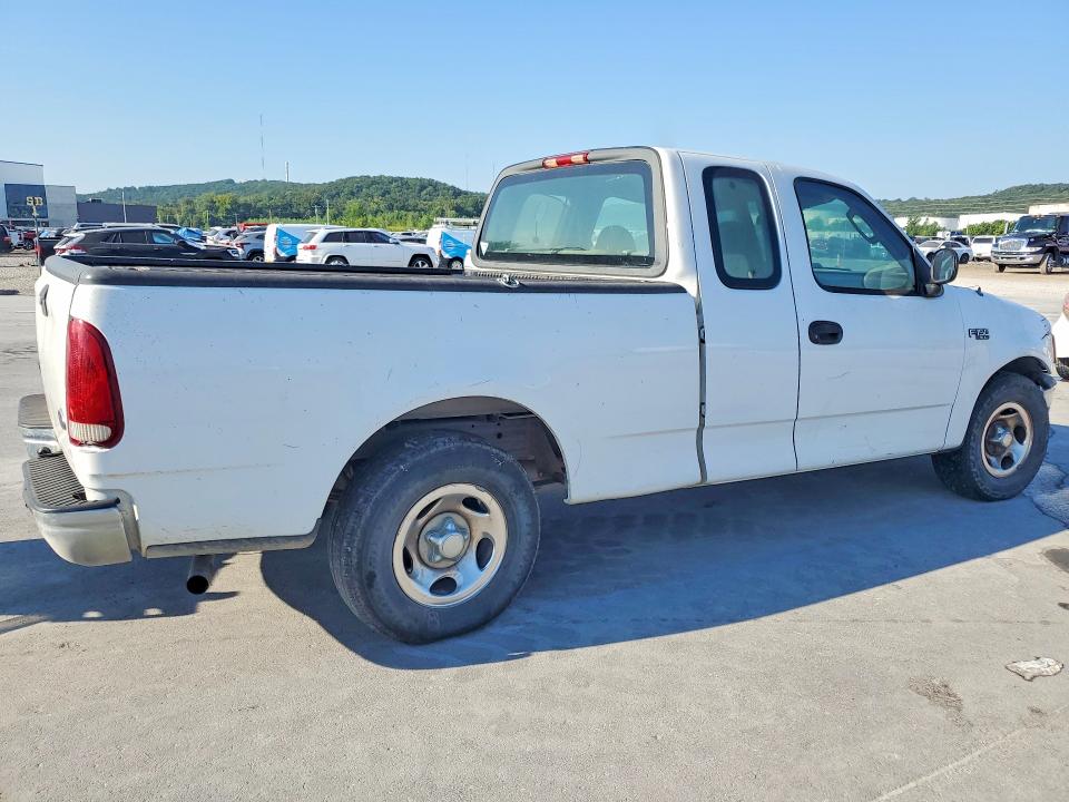 Photo 3 from auction – 2004 FORD F-150 HERITAGE with VIN 2FTRX17244CA05216