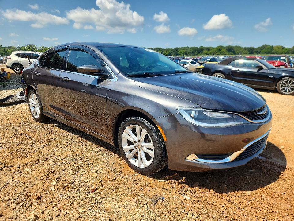 Photo 4 from auction – 2015 CHRYSLER 200 with VIN 1C3CCCAB5FN751956